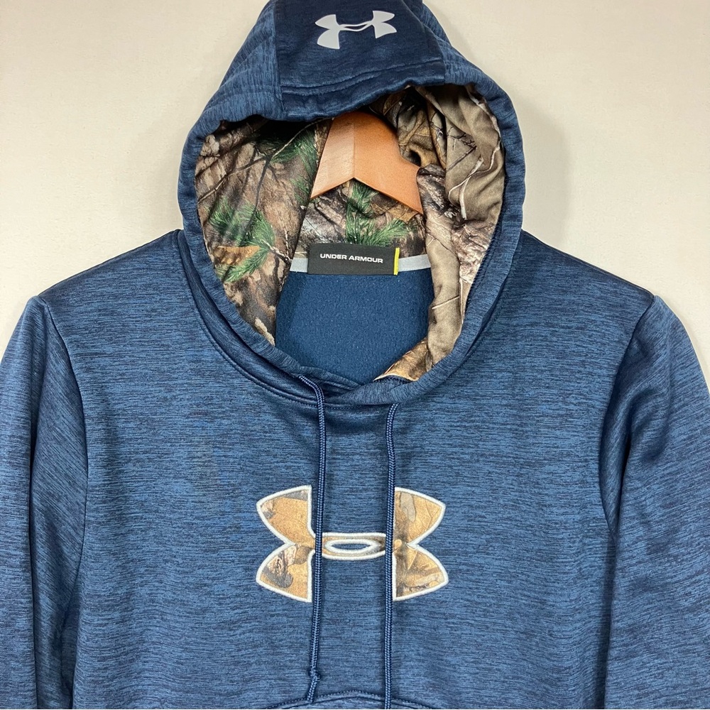 📦Under Armour Navy Hoodie w/Camo Lining *Discounted Shipping*